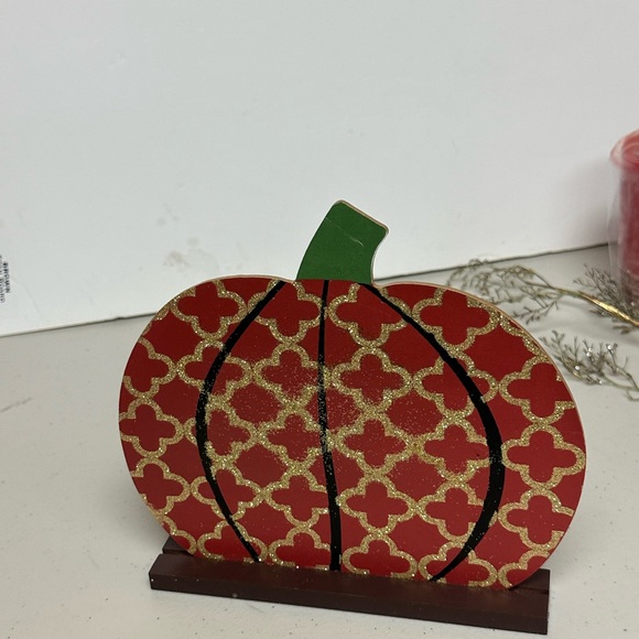 Welcome Fall table decor by momentum - Picture 8 of 10